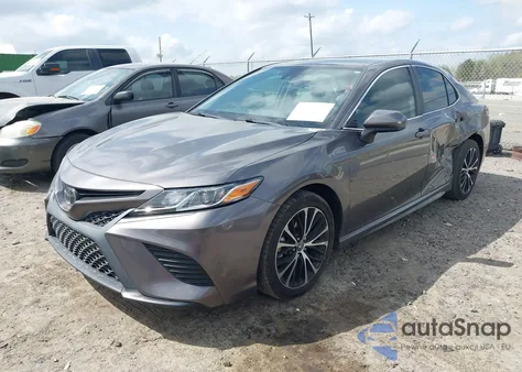 2020 Toyota Camry Se z USA, uszkodzony, nr VIN 4T1G11AK8LU335338